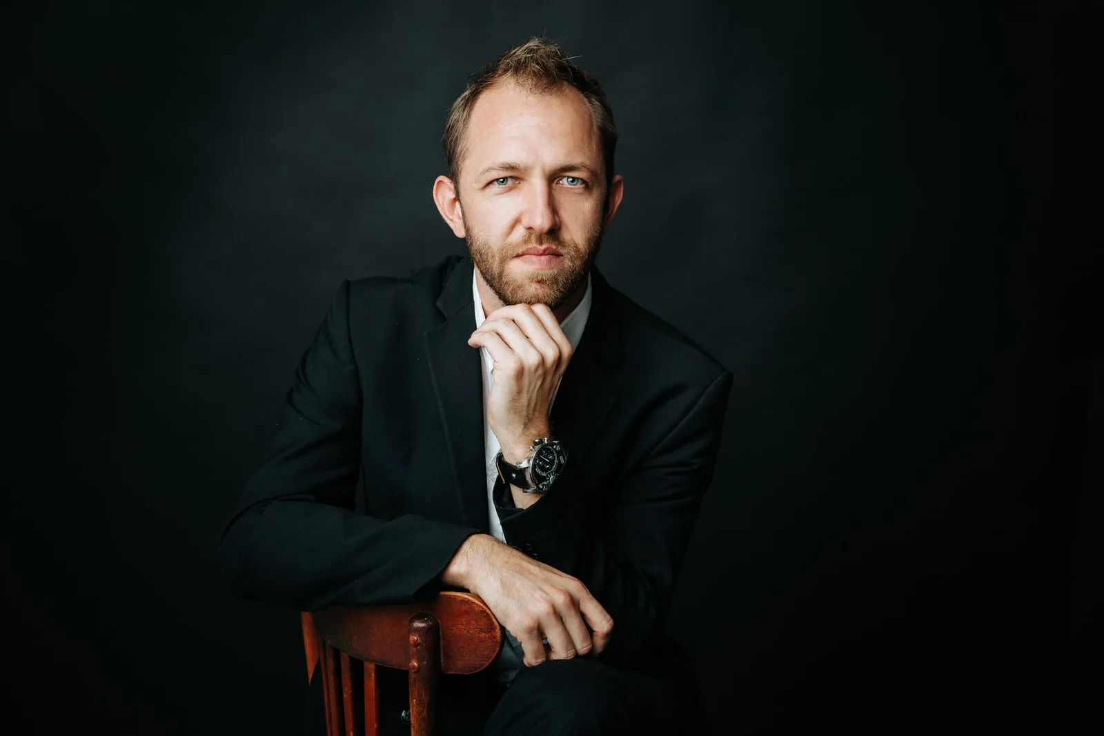 Tom Phenix, comédien bordelais — buste en costume