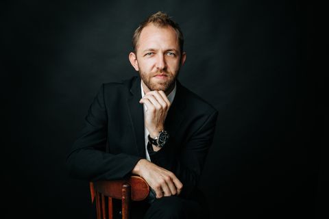 Tom Phenix, comédien — buste en costume